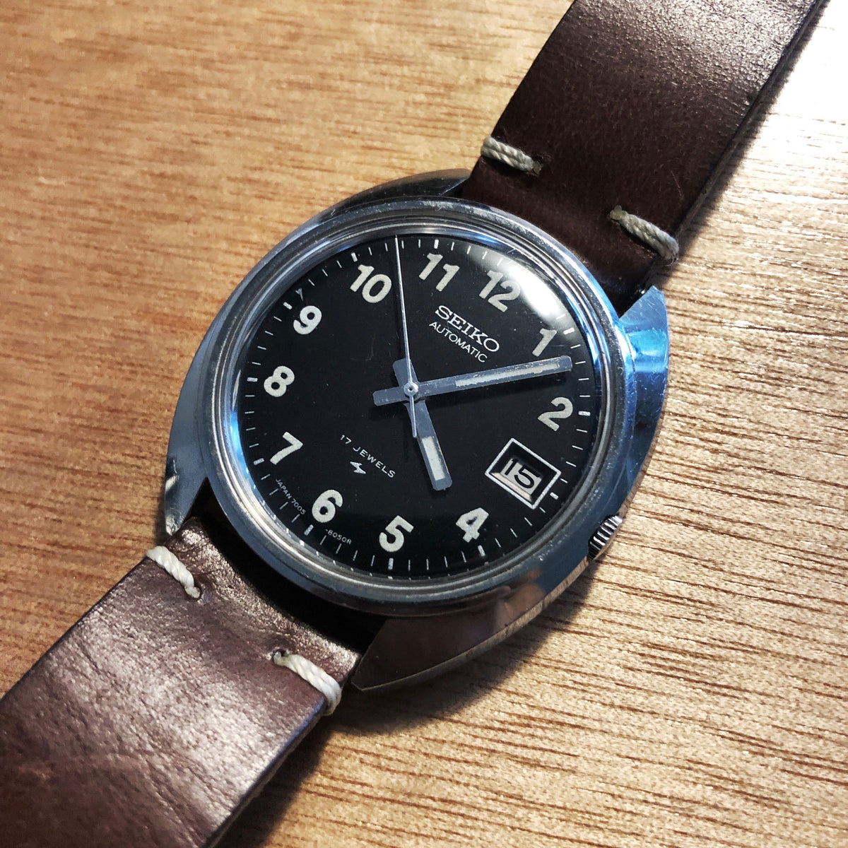 Covert and classy Seiko 7005-8030 
