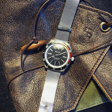 Load image into Gallery viewer, Bulova Oceanographer 333 ft.