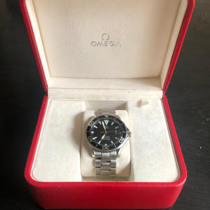 Omega Seamaster 300M Automatic Dive Watch ref. 2254.50.00 w/ box, papers and NATO strap.
