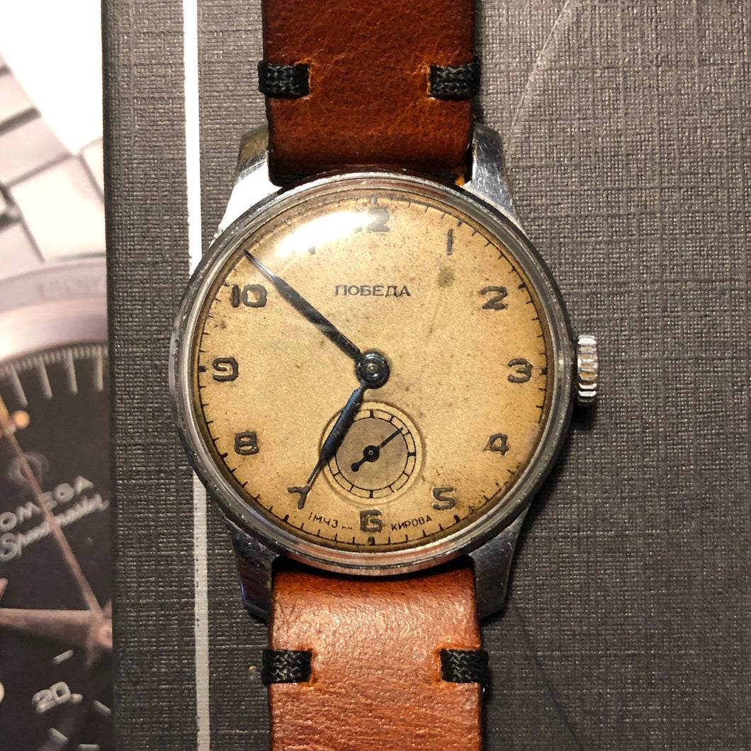 Pobeda Dress Watch, mechanical hand-wound from the fifties - Stunning patina!