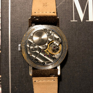 Pobeda Dress Watch, mechanical hand-wound from the fifties - moon dial Time & Grooves Pobeda Dress Watch, mechanical hand-wound from the fifties - moon dial Time & Grooves