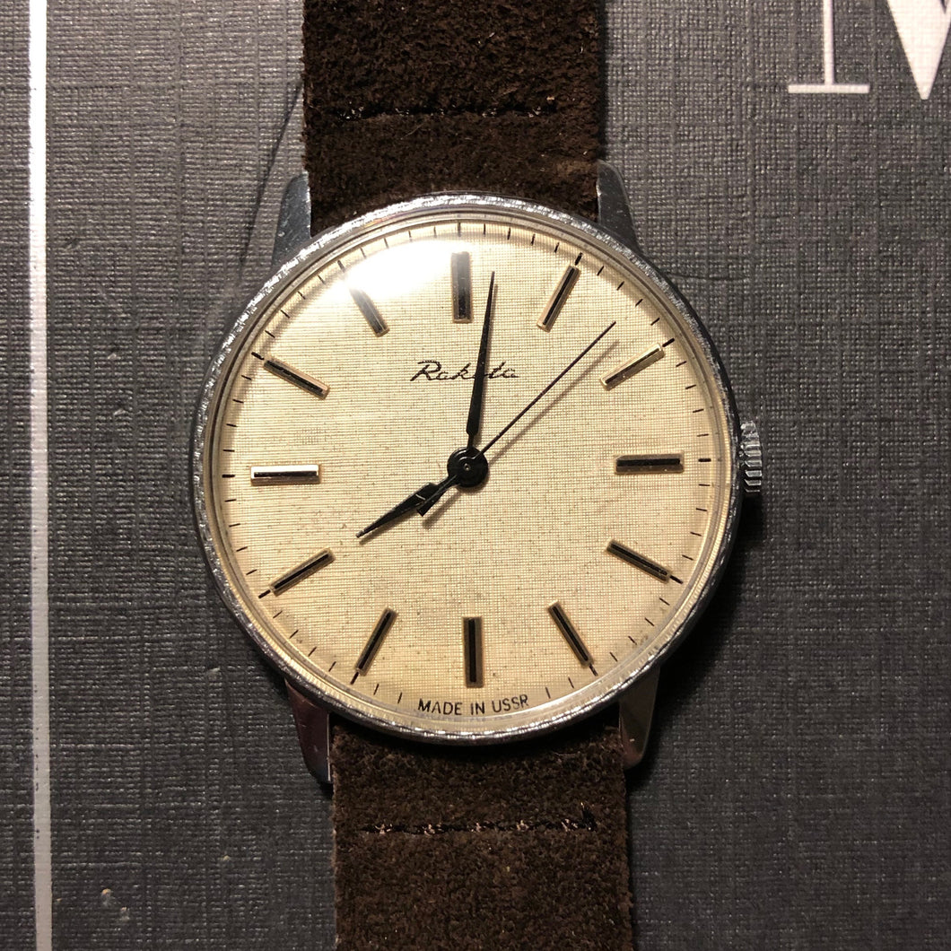 Classy, seventies Raketa dress watch, mechanical and hand-wound